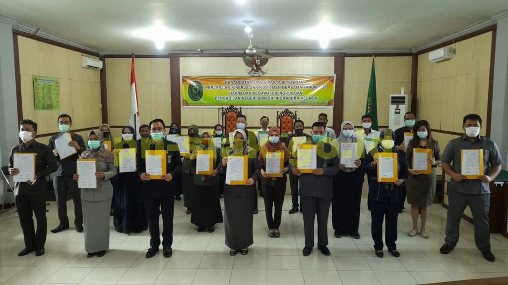 Penandatanganan Pakta Integritas, Perjanjian Kinerja dan Komitmen Bersama Tahun 2021