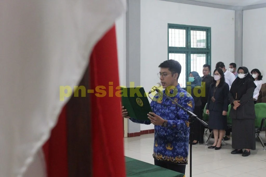 Pengambilan Sumpah Dan Pelantikan Calon Pegawai Negeri Sipil Menjadi Pegawai Negeri Sipil