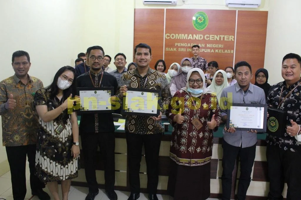 Pemberian Reward kepada para Hakim, Pejabat Fungsional dan Pegawai terbaik