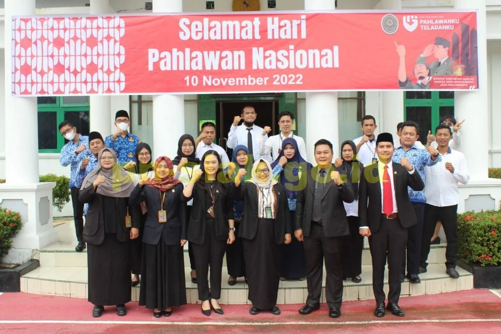 Upacara Memperingati Hari Pahlawan Ke-77