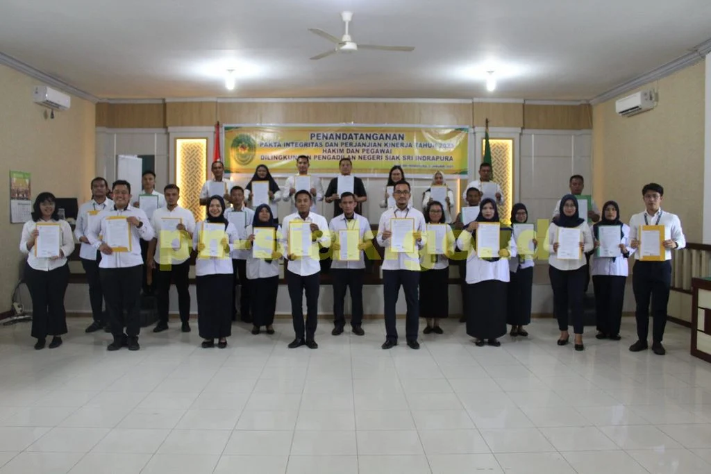 Penandatanganan Pakta Integritas dan Perjanjian Kinerja Tahun 2023 Hakim dan Pegawai