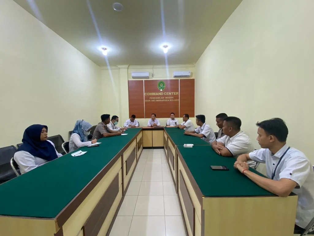 Rapat Evaluasi Kinerja tenaga PPNPN
