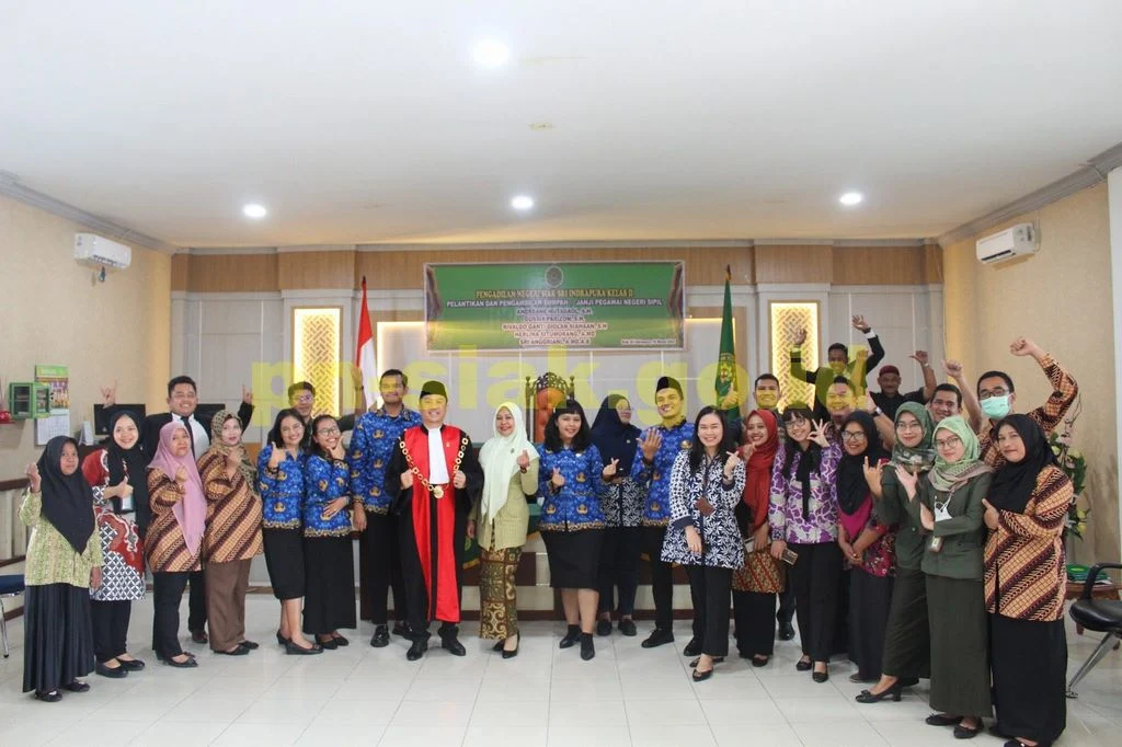 Pelantikan dan Pengambilan Sumpah/Janji Pegawai Negeri Sipil (PNS)