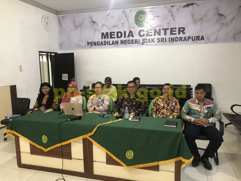 Dialog Interaktif dengan Tema "Implementasi E-Court di Wilayah Hukum Pengadilan Tinggi Riau"