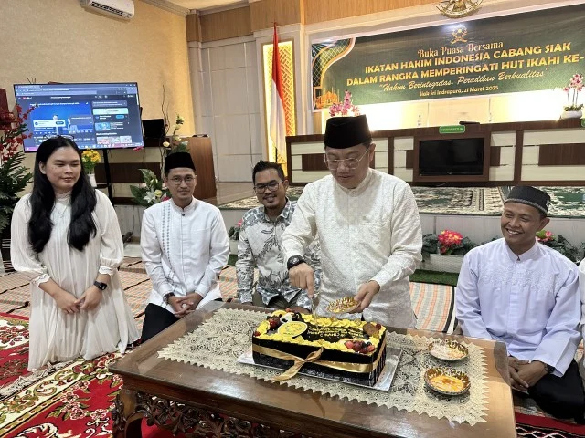 Buka Puasa Bersama serta memperingati Hari Ulang Tahun IKAHI (Ikatan Hakim Indonesia) Ke-72 — foto 14