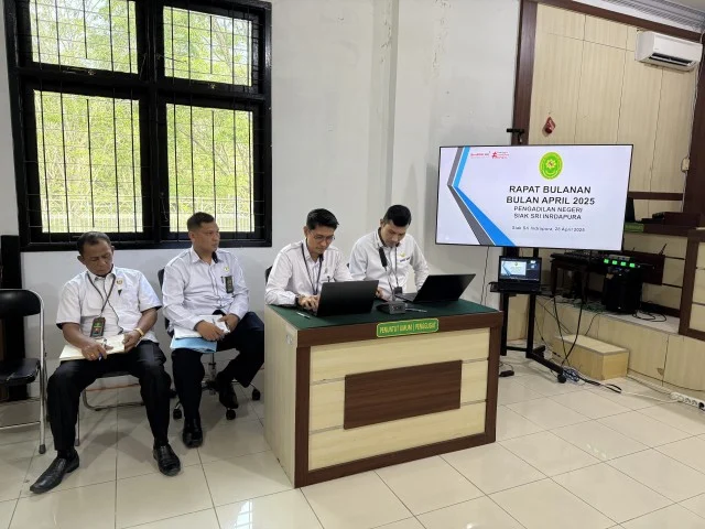 Rapat Monitoring & Evaluasi Bulanan Bulan April 2025 — foto 2