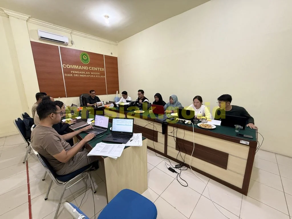 Monitoring dan Evaluasi ZI