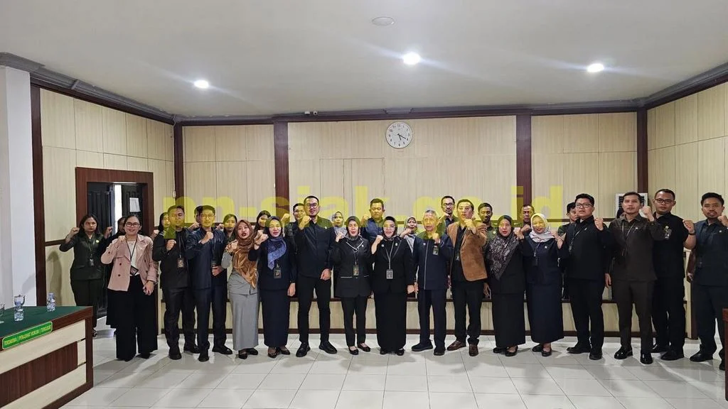Kunjungan Kerja oleh KPT Riau