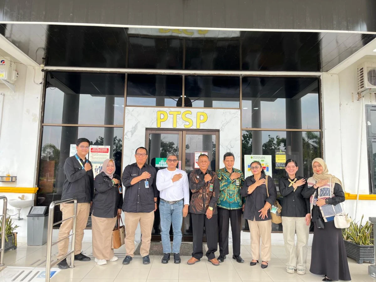 Pengadilan Negeri Siak Tandatangani Nota Kesepahaman dengan RRI Pekanbaru tentang Pemanfaatan Media Penyiaran Pemberitahuan Pihak Berperkara