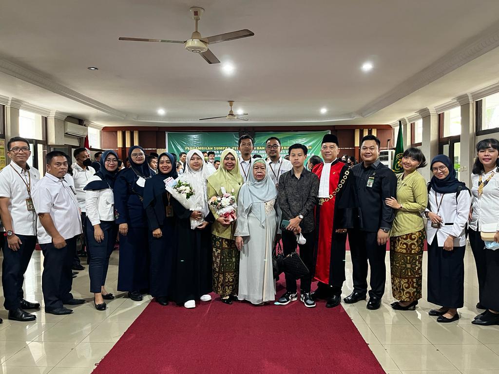 Pengadilan Tinggi Riau melaksanakan Pengambilan Sumpah, Pelantikan dan Serah Terima Jabatan Ketua dan Wakil Pengadilan Negeri di Wilayah Pengadilan Tinggi Riau