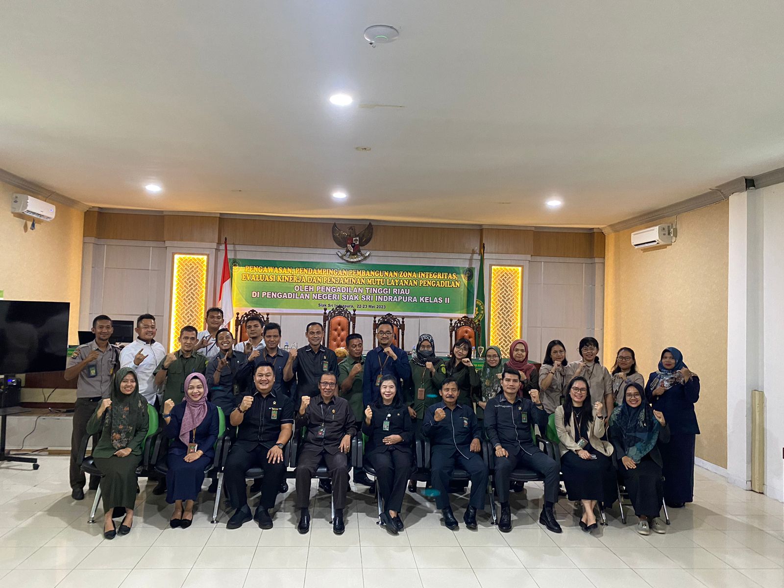 Closing Meeting Pengawasan, Pendampingan Pembangunan Zona Integritas, Evaluasi Kinerja dan Penjaminan Mutu Layanan Pengadilan oleh Pengadilan Tinggi Riau di Pengadilan Negeri Siak Sri Indrapura Kelas I